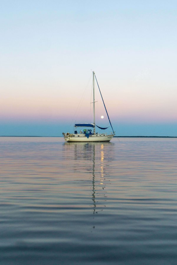 Sailing the Incredible Apostle Islands Sea Caves