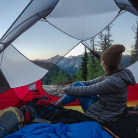 best hikes in washington - maple pass