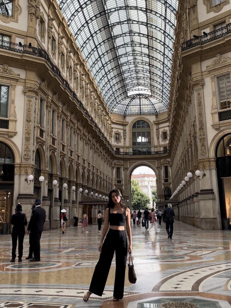 solo female travel Italy